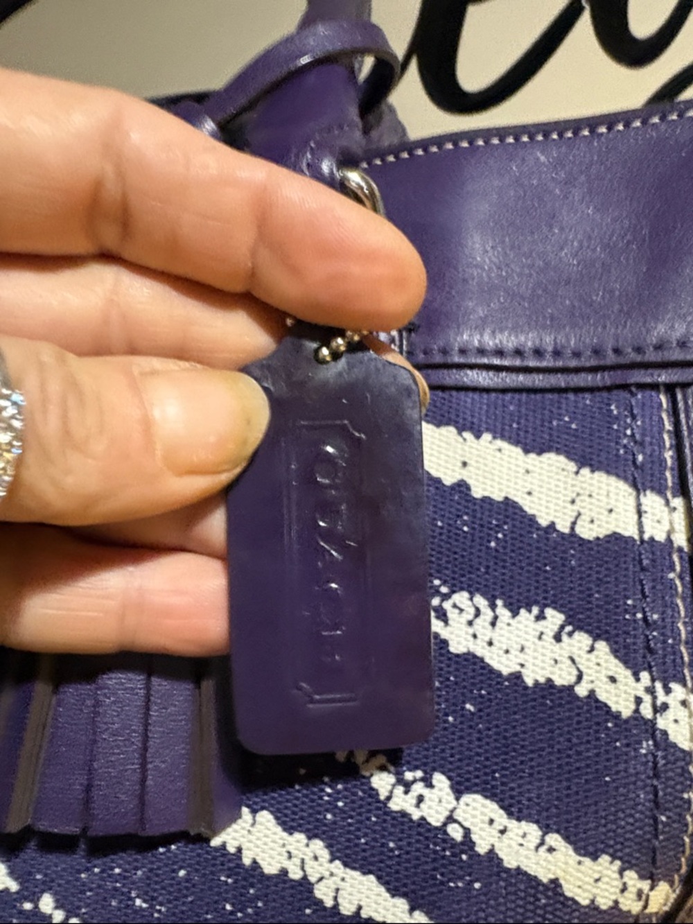 COACH FIRM $175 Rare PURPLE ZEBRA PRINT w/ DUST BAG . MAJOR SALE PRICE MOVING - Picture 4 of 16